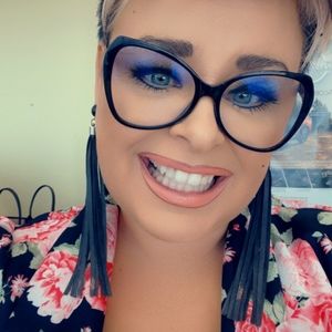 Meet your Posher, Sophie